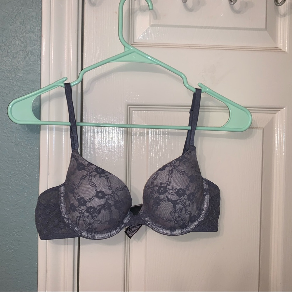 Victoria’s Secret Lightly Lined Bra